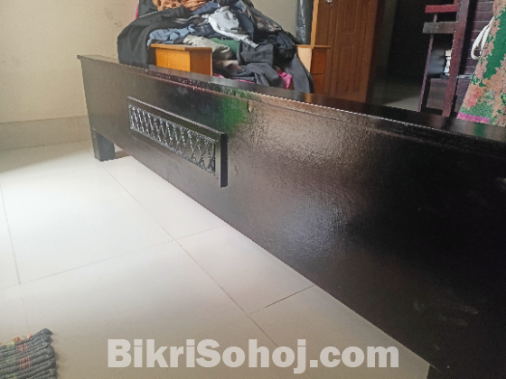 6' 7' Bed